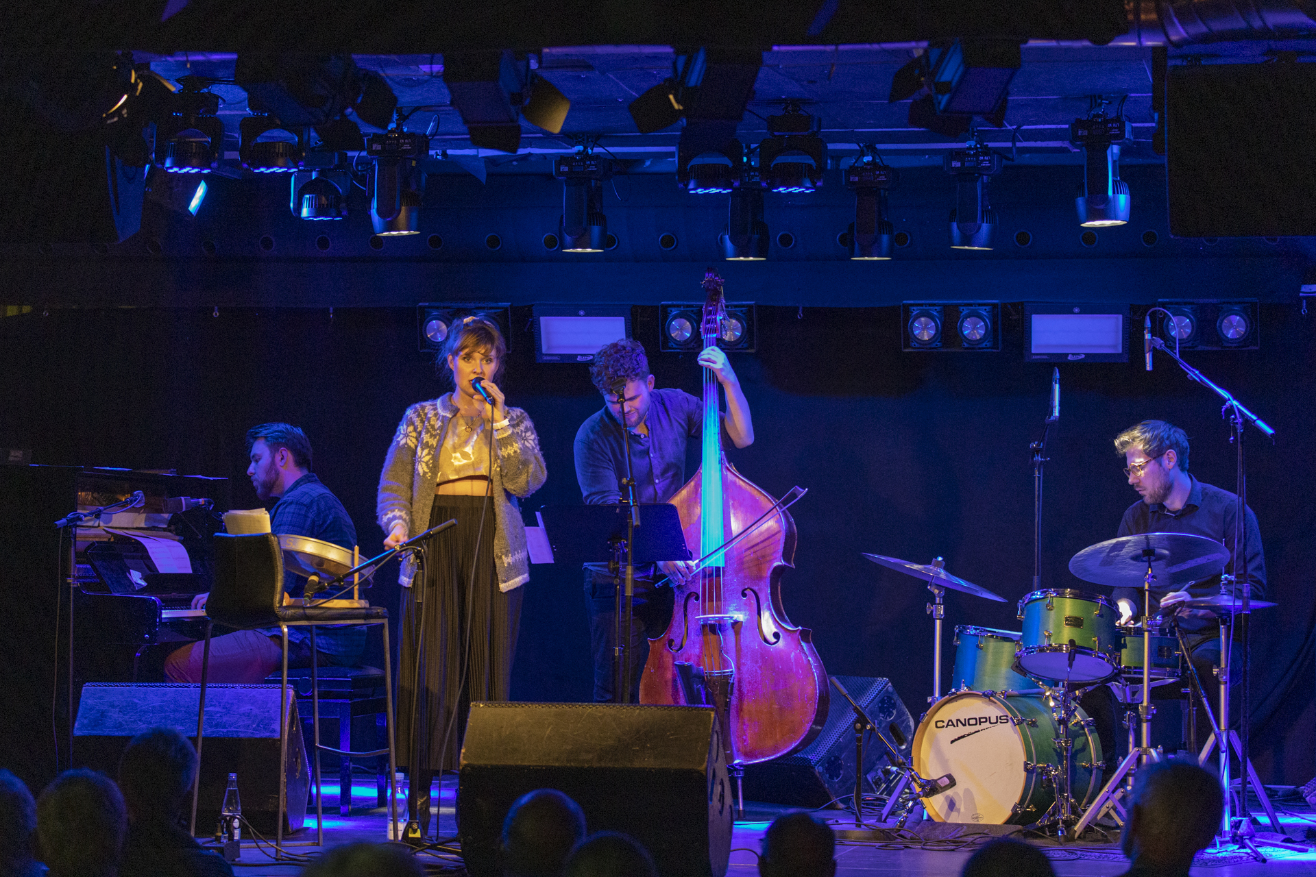 2019-11-13 Live Foyn Friis 072a